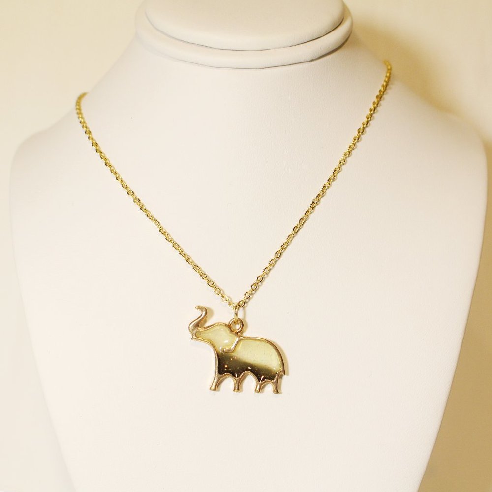 European 18K Gilded Gold Tone Gray Sparkly Ombre Good Luck Elephant Necklace
